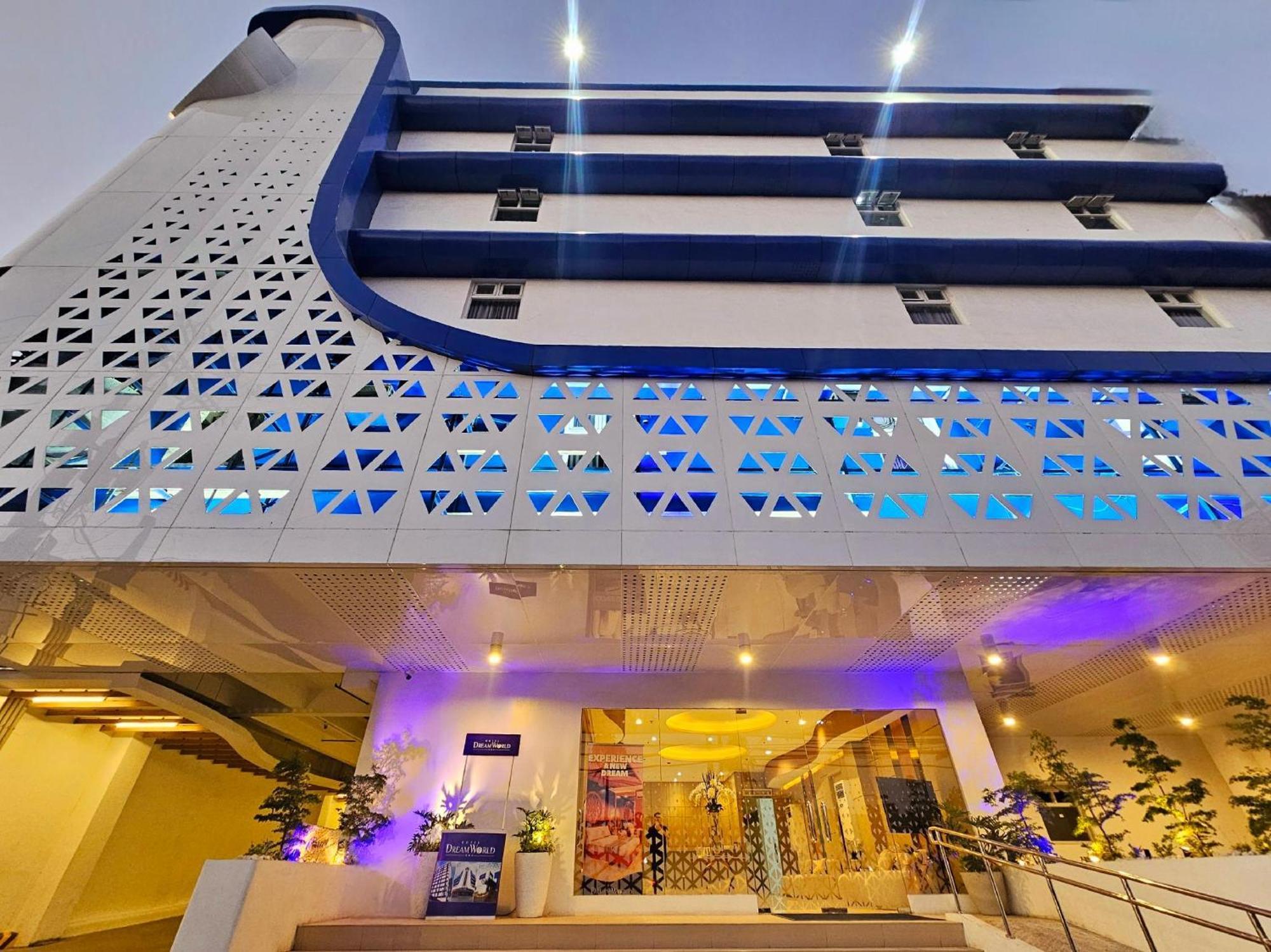 Hotel Dreamworld East Ortigas Pasig City Екстериор снимка