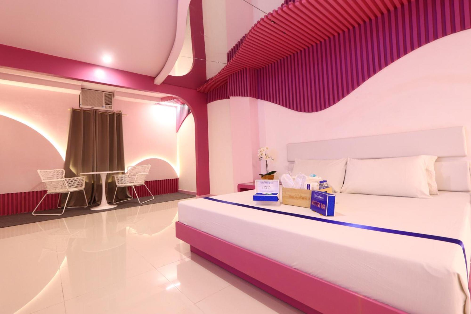 Hotel Dreamworld East Ortigas Pasig City Екстериор снимка